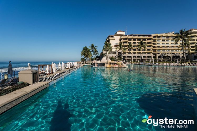 Best Kid-Friendly Hotels in Puerto Vallarta